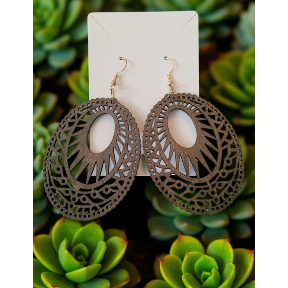 Set Of 4 Pairs of Unique Earrings (SKU #3086) - Picture 5 of 6